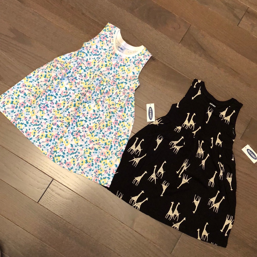 ✖️sold✖️ NWT:: 2 Old Navy baby girl dresses